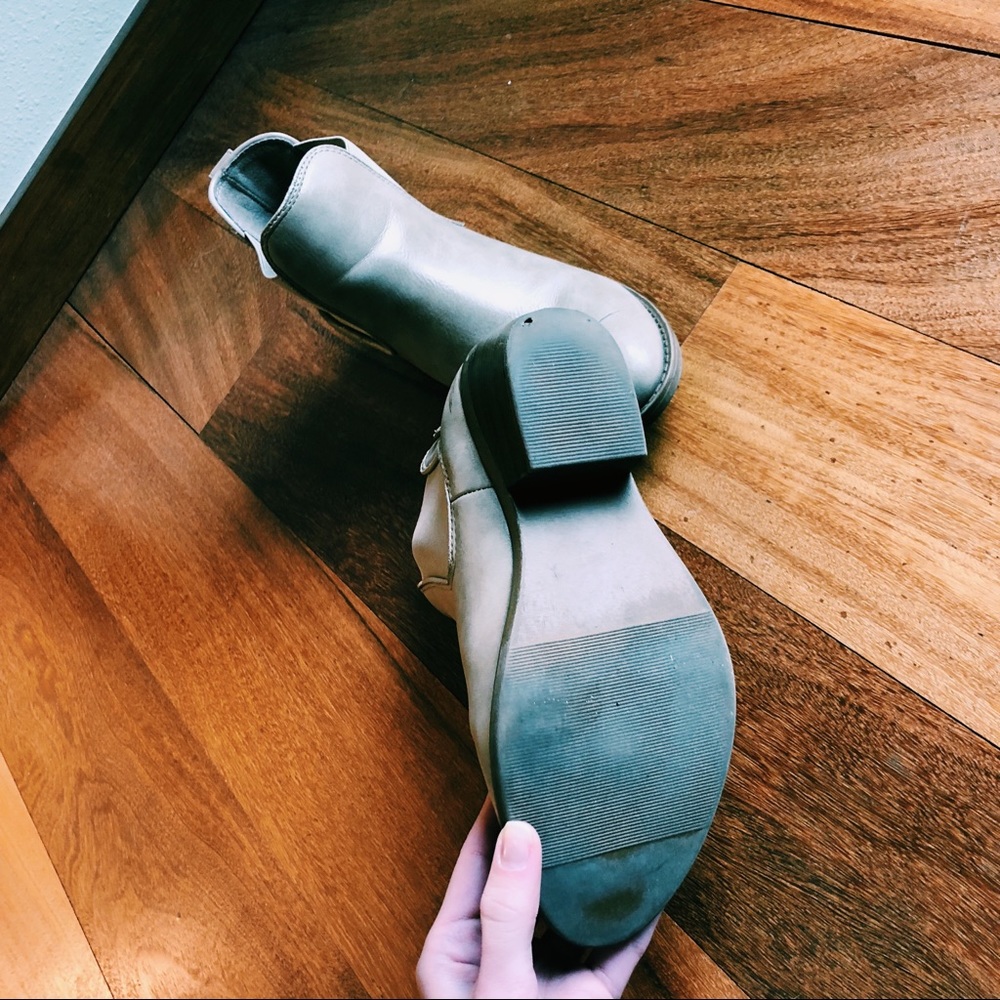 Nude Low-Heel Booties - Picture 4 of 4